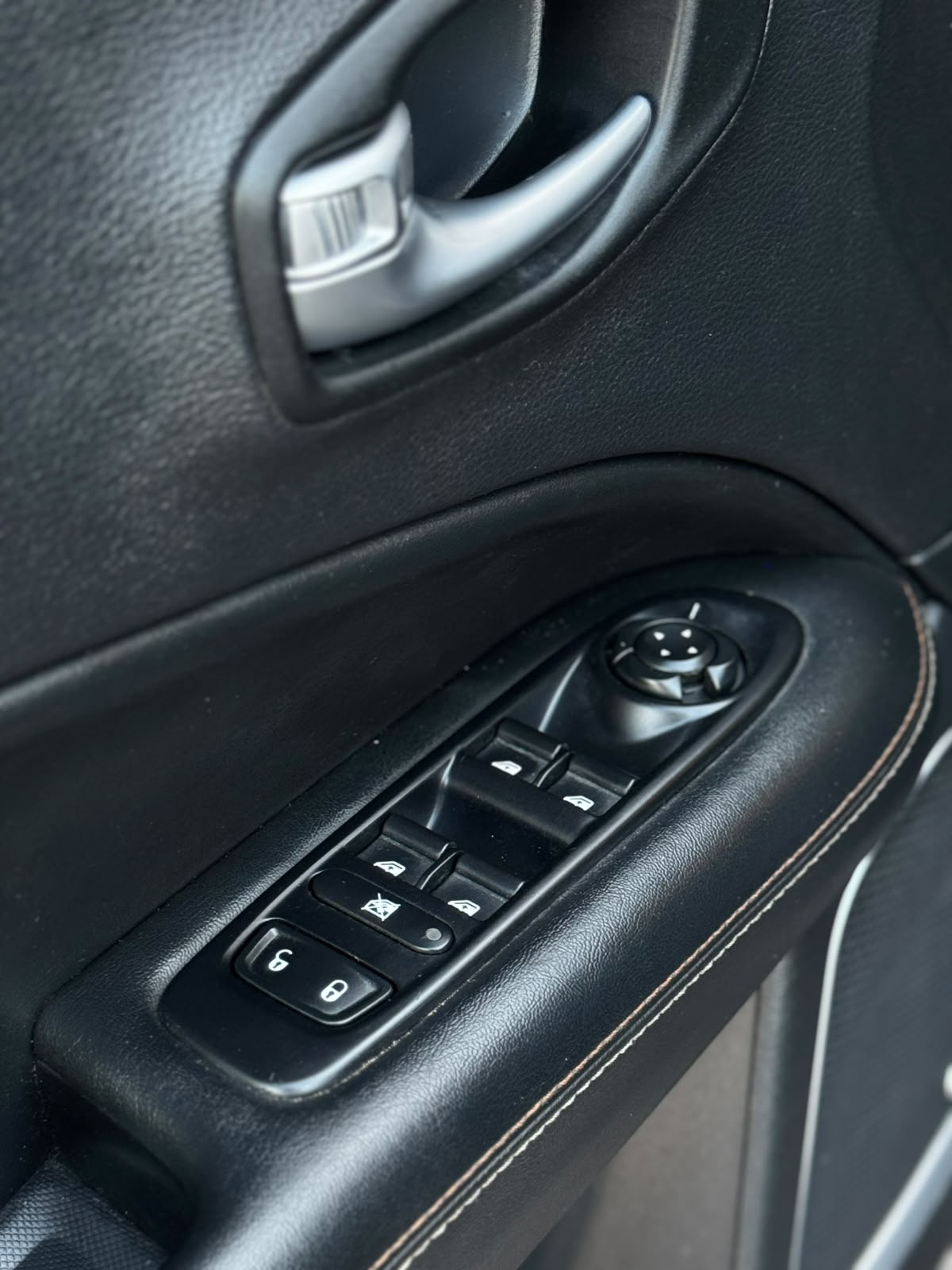 Jeep Compass Longitude 2.0 - foto 15